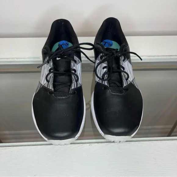 Nike Women's Size 7.5 Nike Delight V-Lady Golf Shoe SpikedTread Black White - Picture 2 of 9